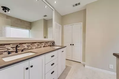 7100 Ledgestone Court, Frisco, TX 75034 - Photo 25