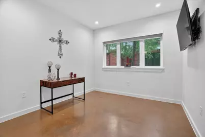 321 College Avenue, Fort Worth, TX 76104 - Photo 31
