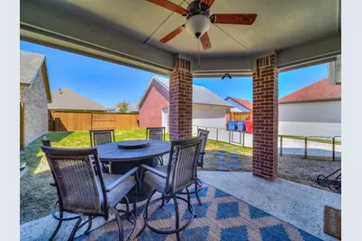 1820 Temple Hills, Van Alstyne, TX 75495 - Photo 5