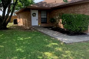 1149 Landsdale Ln, Saginaw, TX 76179 - Photo 1