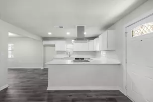 643 E Columbia Dr, Azle, TX 76020 - Photo 5