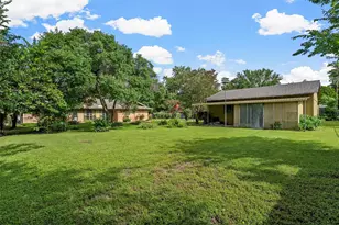 219 Opal, Hewitt, TX 76643 - Photo 27
