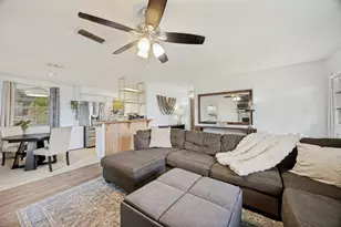 614 Elder St, Collinsville, TX 76233 - Photo 5