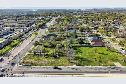 451 N Jim Miller Road, Dallas, TX 75217 - Photo 3