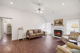 5916 Hillglen Dr, Watauga, TX 76148 - Photo 7