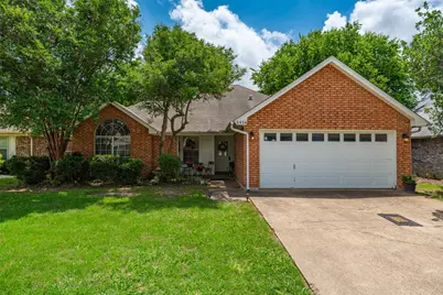 5916 Hillglen Drive, Watauga, TX 76148 - Photo 1