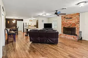 219 W Jefferson St, Palmer, TX 75152 - Photo 7