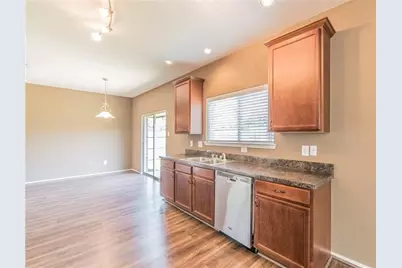 560 Griffith Drive, Saginaw, TX 76179 - Photo 7