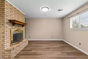 406 Cindy Ln, Lorena, TX 76655 - Photo 5