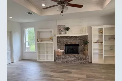1211 W 6th Street, Lampasas, TX 76550 - Photo 7
