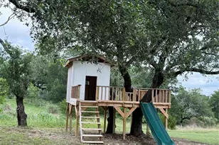 1211 W 6th St, Lampasas, TX 76550 - Photo 33