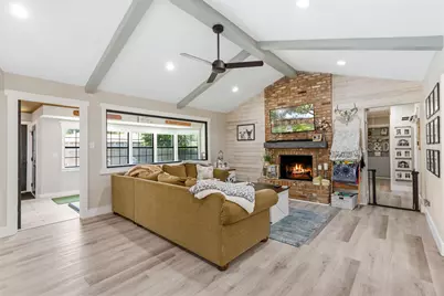 4014 Kerr Circle, Farmers Branch, TX 75244 - Photo 5