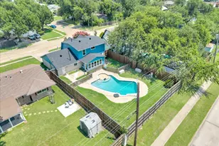 1401 Greentree Ln, Garland, TX 75042 - Photo 3