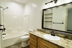 212 Lasso Cir, Mabank, TX 75143 - Photo 17