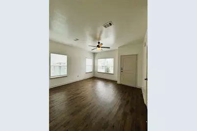 212 Lasso Circle, Mabank, TX 75143 - Photo 3
