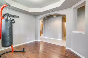 732 Evergreen Ct, Burleson, TX 76028 - Photo 11