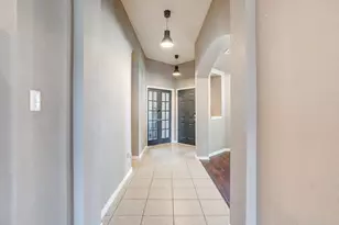 732 Evergreen Ct, Burleson, TX 76028 - Photo 5