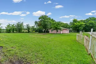 325 West Ln, Quinlan, TX 75474 - Photo 21