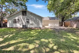 305 Deer Creek Rd, Everman, TX 76140 - Photo 5