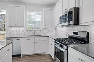 7053 Cedar Crk Dr, Grand Prairie, TX 75054 - Photo 11