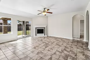 2979 Driftwood Ln, Lancaster, TX 75146 - Photo 3