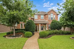 12136 Hawk Creek Dr, Frisco, TX 75033 - Photo 1