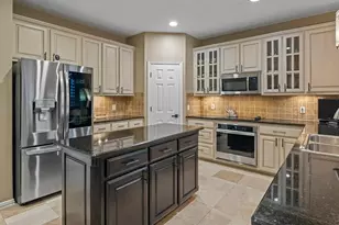 12136 Hawk Creek Dr, Frisco, TX 75033 - Photo 11