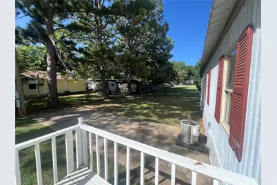4528 Wildwood Circle, Granbury, TX 76049 - Photo 21