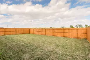 652 Ridgeback Trail, Fort Worth, TX 76052 - Photo 19