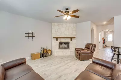 1116 Bear Oak Drive, Burleson, TX 76028 - Photo 13
