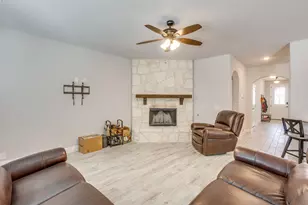 1116 Bear Oak Dr, Burleson, TX 76028 - Photo 13