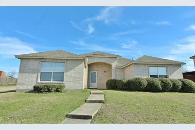 300 Rosewood Lane, Cedar Hill, TX 75104 - Photo 1
