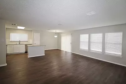 300 Rosewood Lane, Cedar Hill, TX 75104 - Photo 3