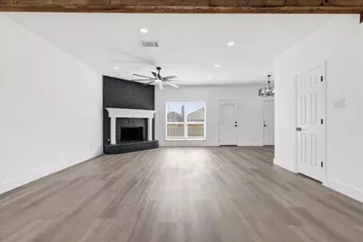 1428 Chapman Drive, Lancaster, TX 75134 - Photo 3