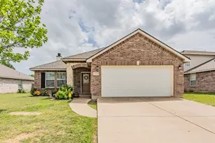 208 Weber River tr, Fort Worth, TX 76140 - Photo 1