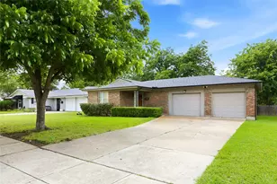 3712 Stadium Dr, Fort Worth, TX 76109 - Photo 1