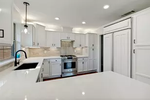 10605 Le Mans Dr, Dallas, TX 75238 - Photo 11