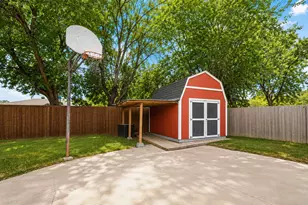 1716 Cynthia Ln, Hurst, TX 76054 - Photo 19