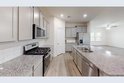 2901 Bald Eagle Boulevard, Aubrey, TX 76227 - Photo 5