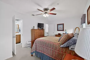 1917 Village Creek Dr, Garland, TX 75040 - Photo 15