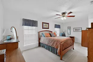 1917 Village Creek Dr, Garland, TX 75040 - Photo 13
