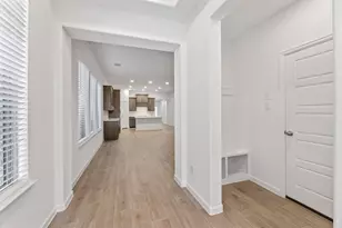 9225 Buckeye Bnd, Little Elm, TX 75068 - Photo 5