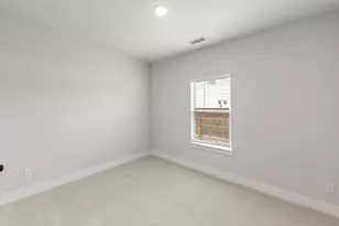 2004 Blossom Trl, Mesquite, TX 75181 - Photo 7