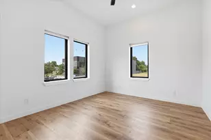 453 W Morphy St, Fort Worth, TX 76104 - Photo 31