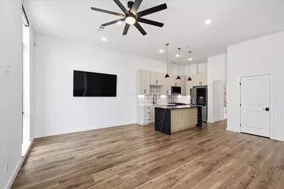 453 W Morphy Street, Fort Worth, TX 76104 - Photo 11