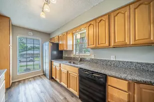 1605 Brighton Dr, Carrollton, TX 75007 - Photo 9