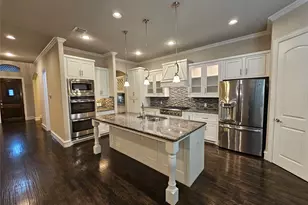 988 Shadyside Ln, Dallas, TX 75223 - Photo 11