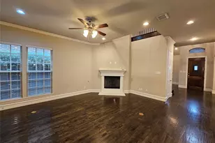 988 Shadyside Ln, Dallas, TX 75223 - Photo 17