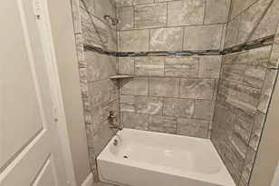 988 Shadyside Ln, Dallas, TX 75223 - Photo 33