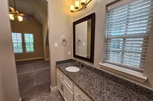 988 Shadyside Ln, Dallas, TX 75223 - Photo 35